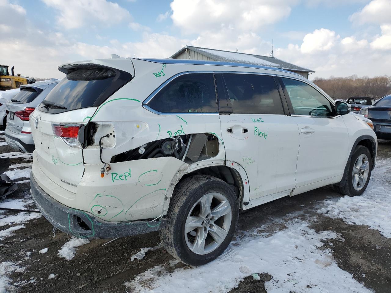 2016 Toyota Highlander - Image 3