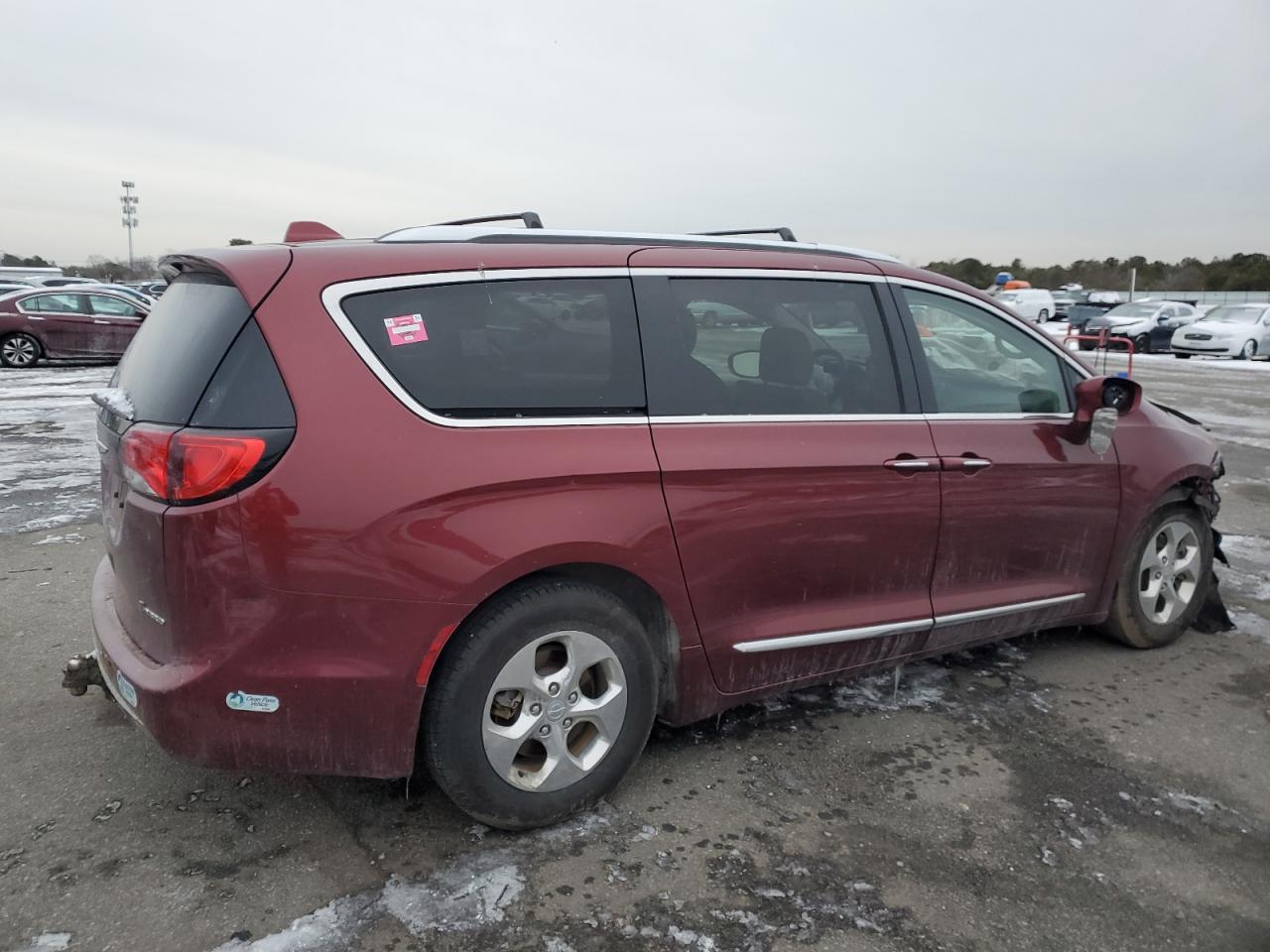 2019 Chrysler Pacifica - Image 3