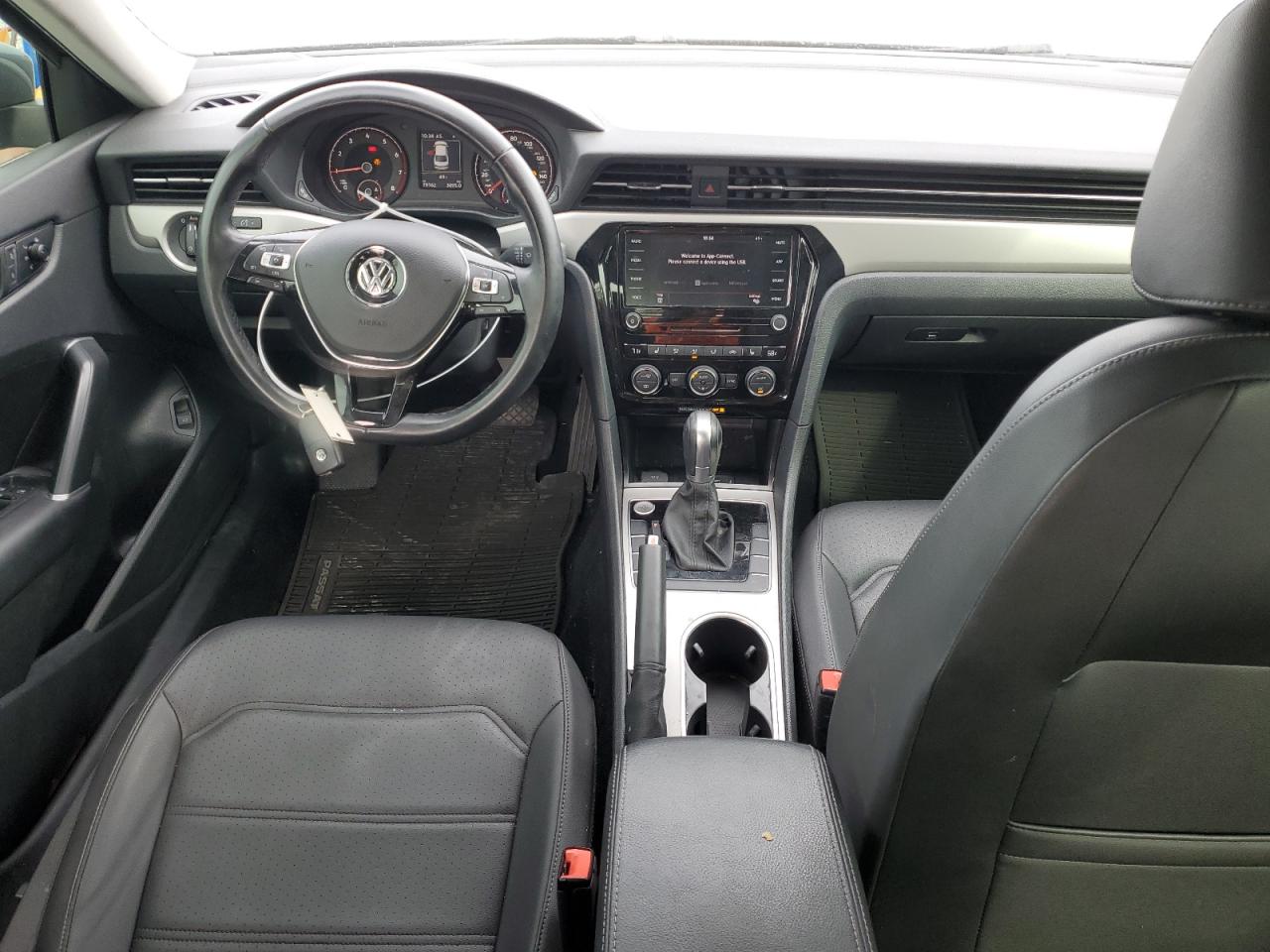 2020 Volkswagen Passat - Image 8
