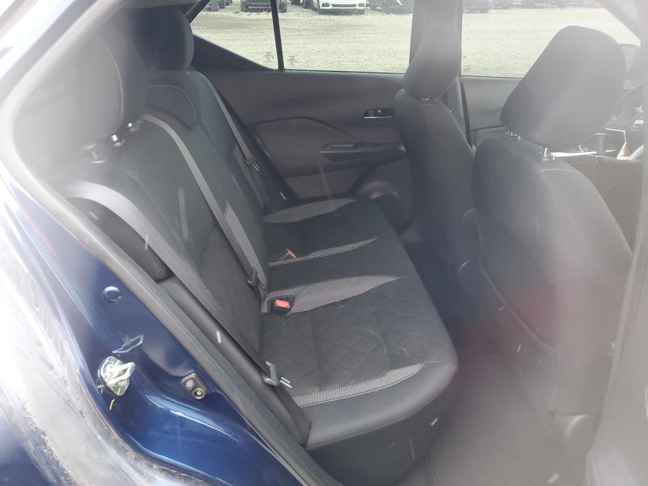2020 Nissan Kicks - Image 11