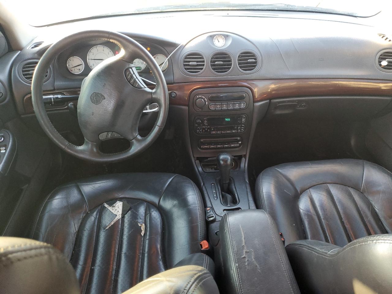 2000 Chrysler 300 - Image 8