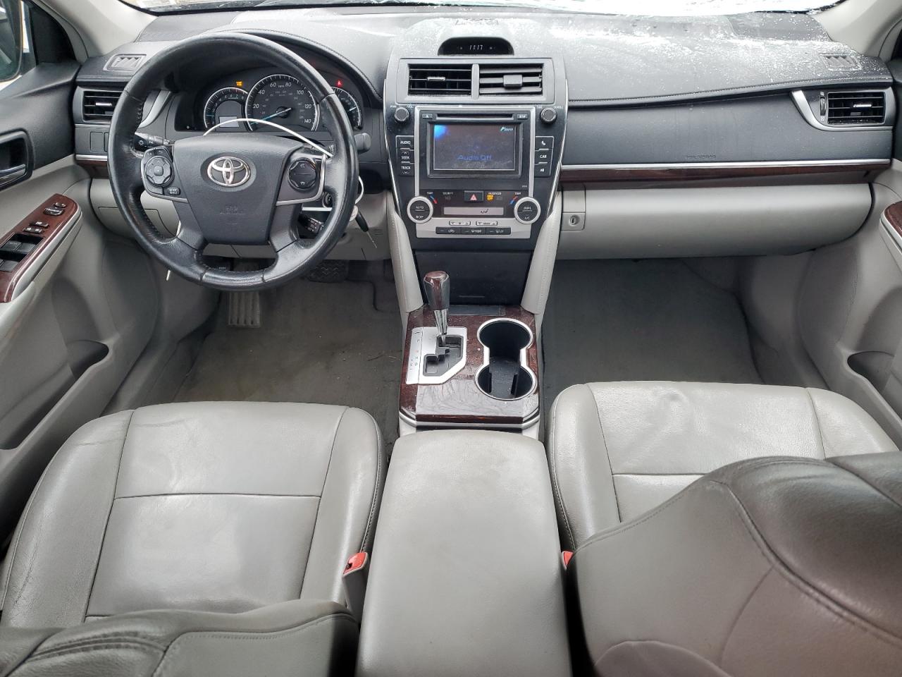 2012 Toyota Camry - Image 8