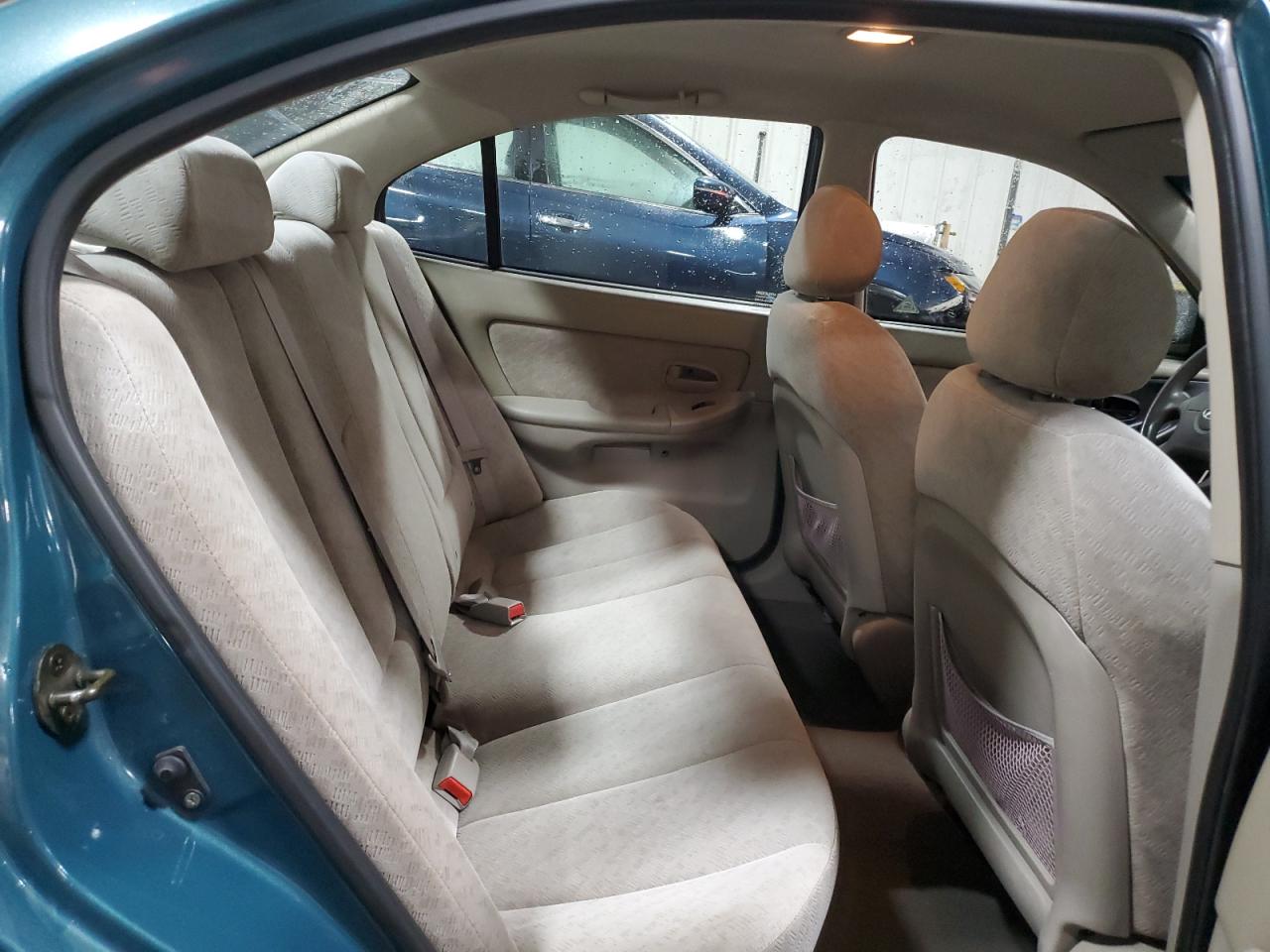 2006 Hyundai Elantra - Image 10