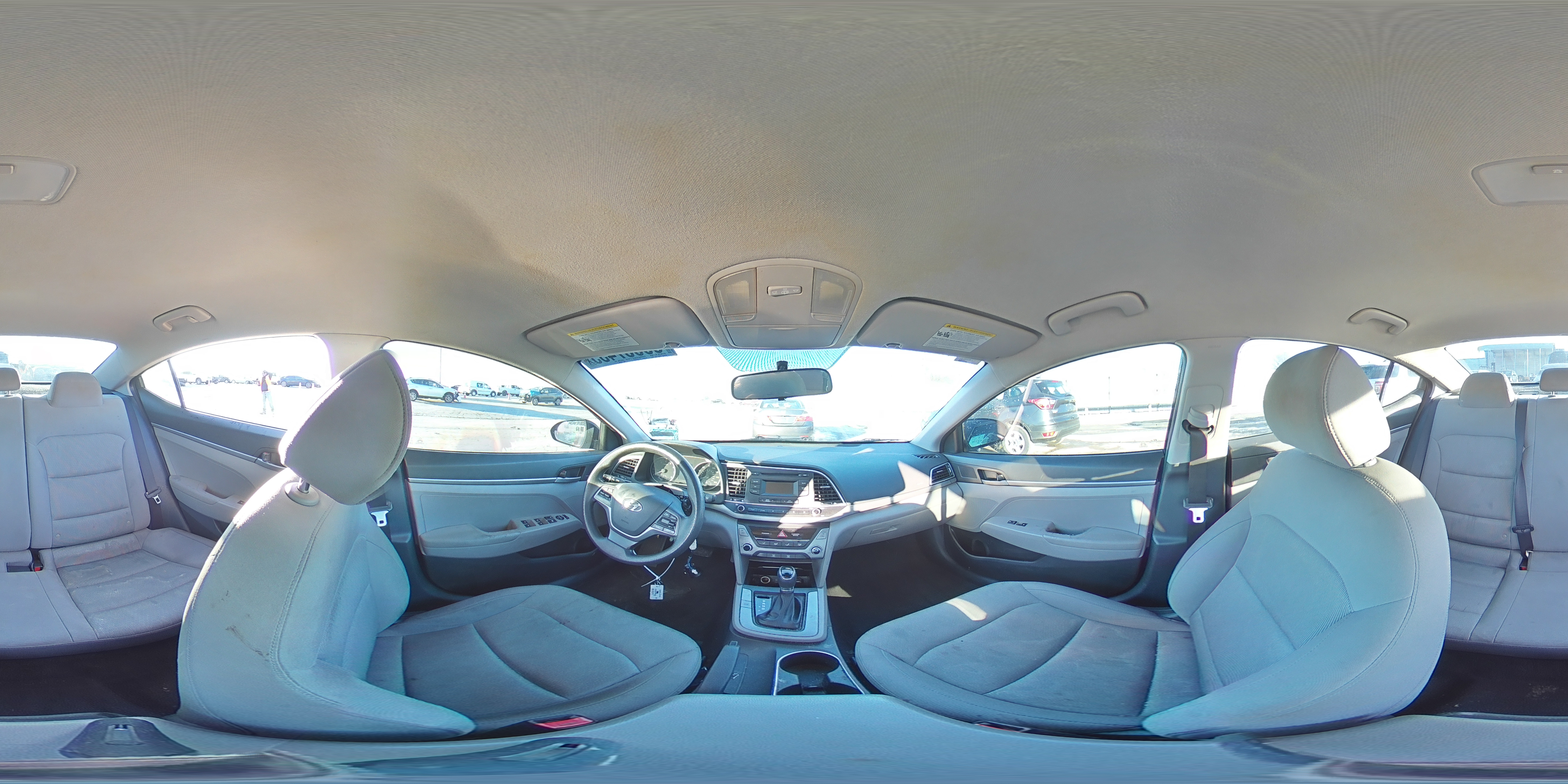 2017 Hyundai Elantra - Image 14