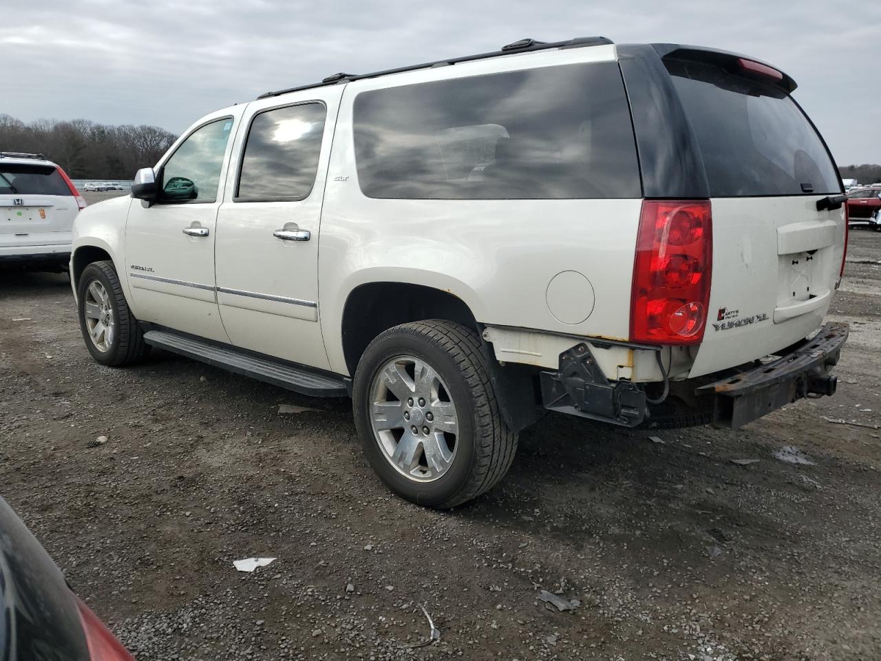 VIN 1GKS2KE79ER166951 2014 GMC YUKON no.2