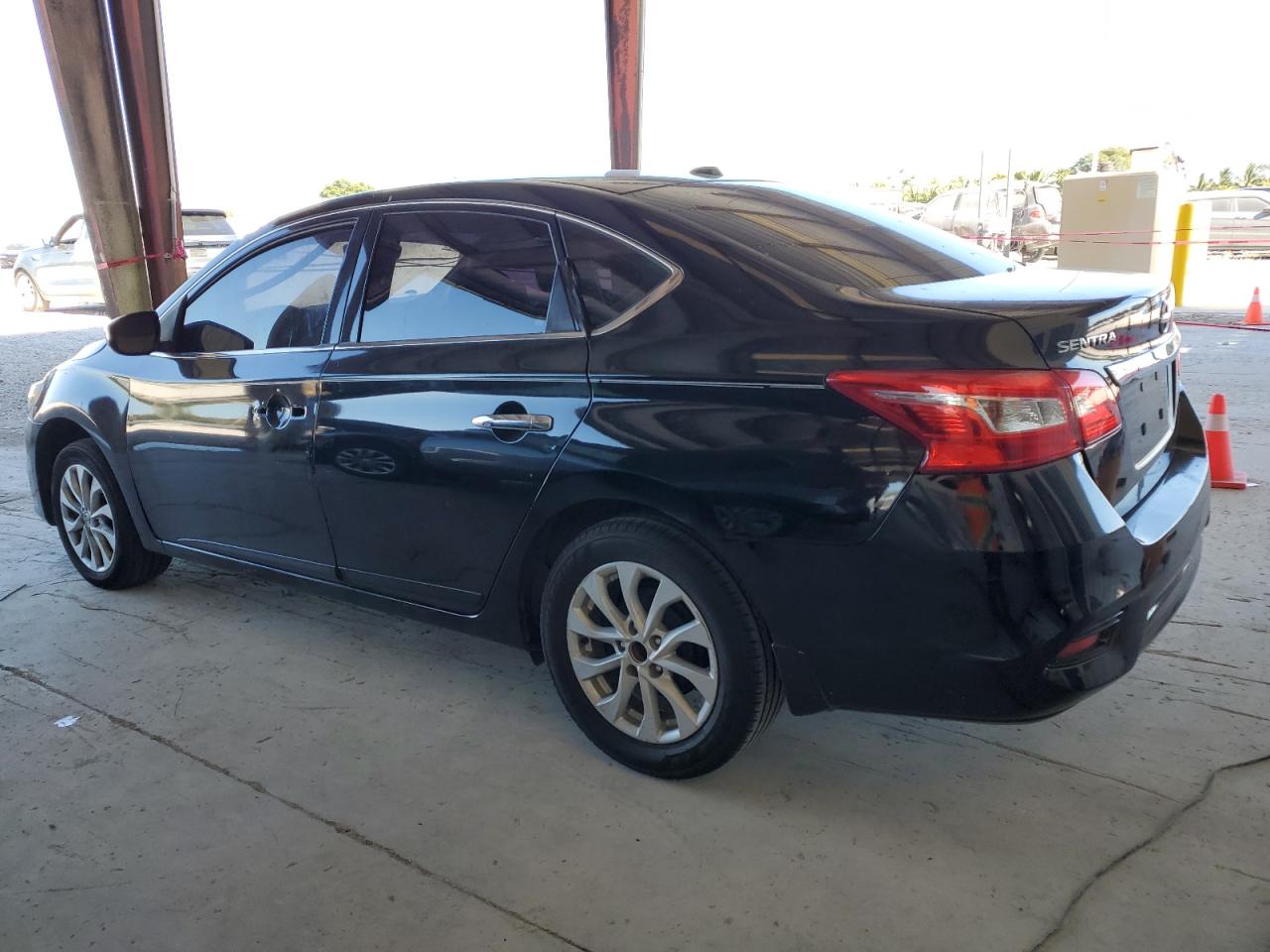 VIN 3N1AB7AP9JL623529 2018 NISSAN SENTRA no.2