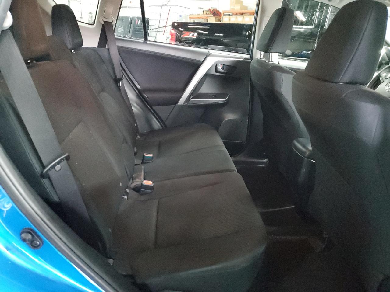 2017 Toyota RAV 4 - Image 11