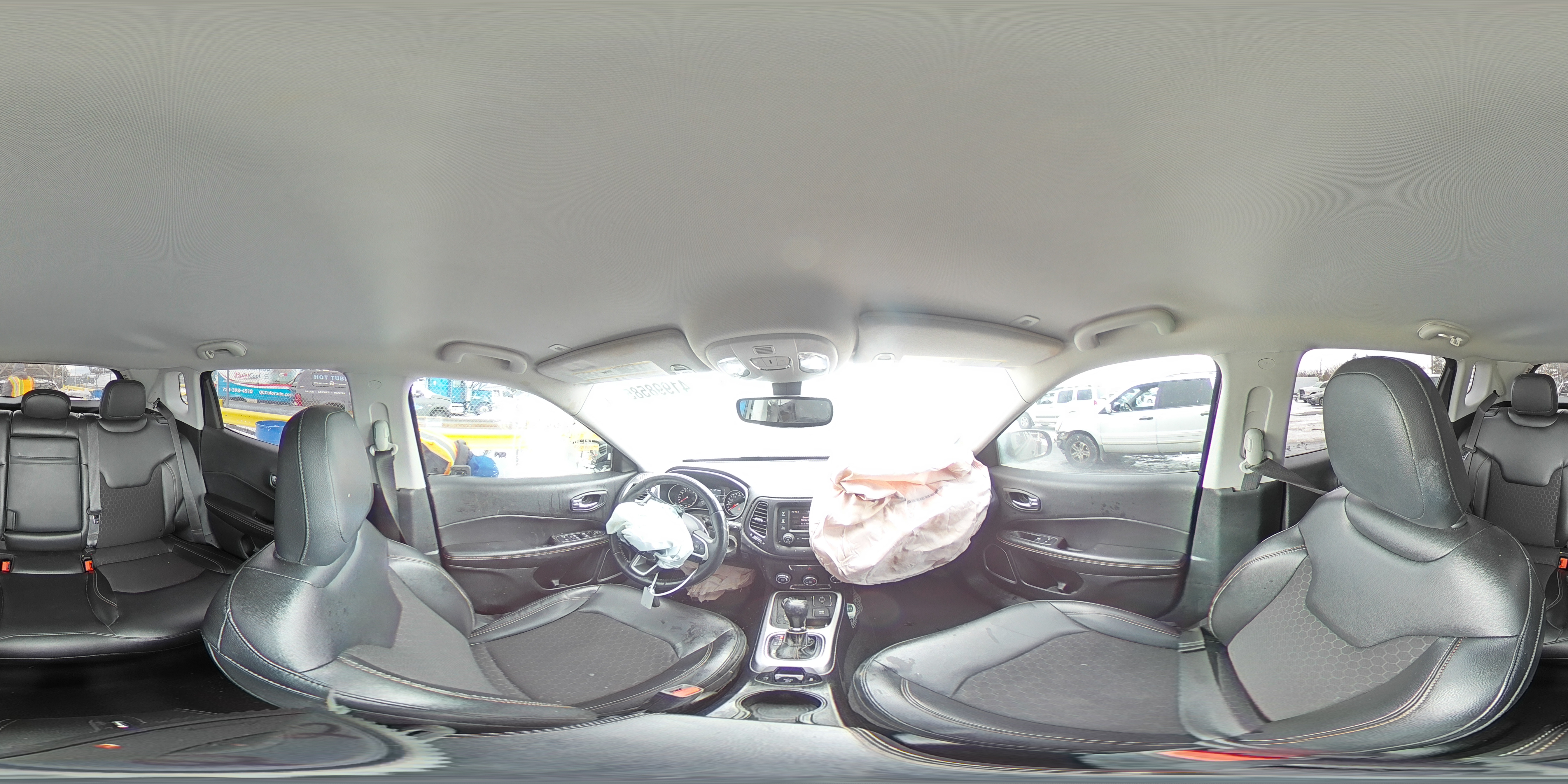 2018 Jeep Compass - Image 12