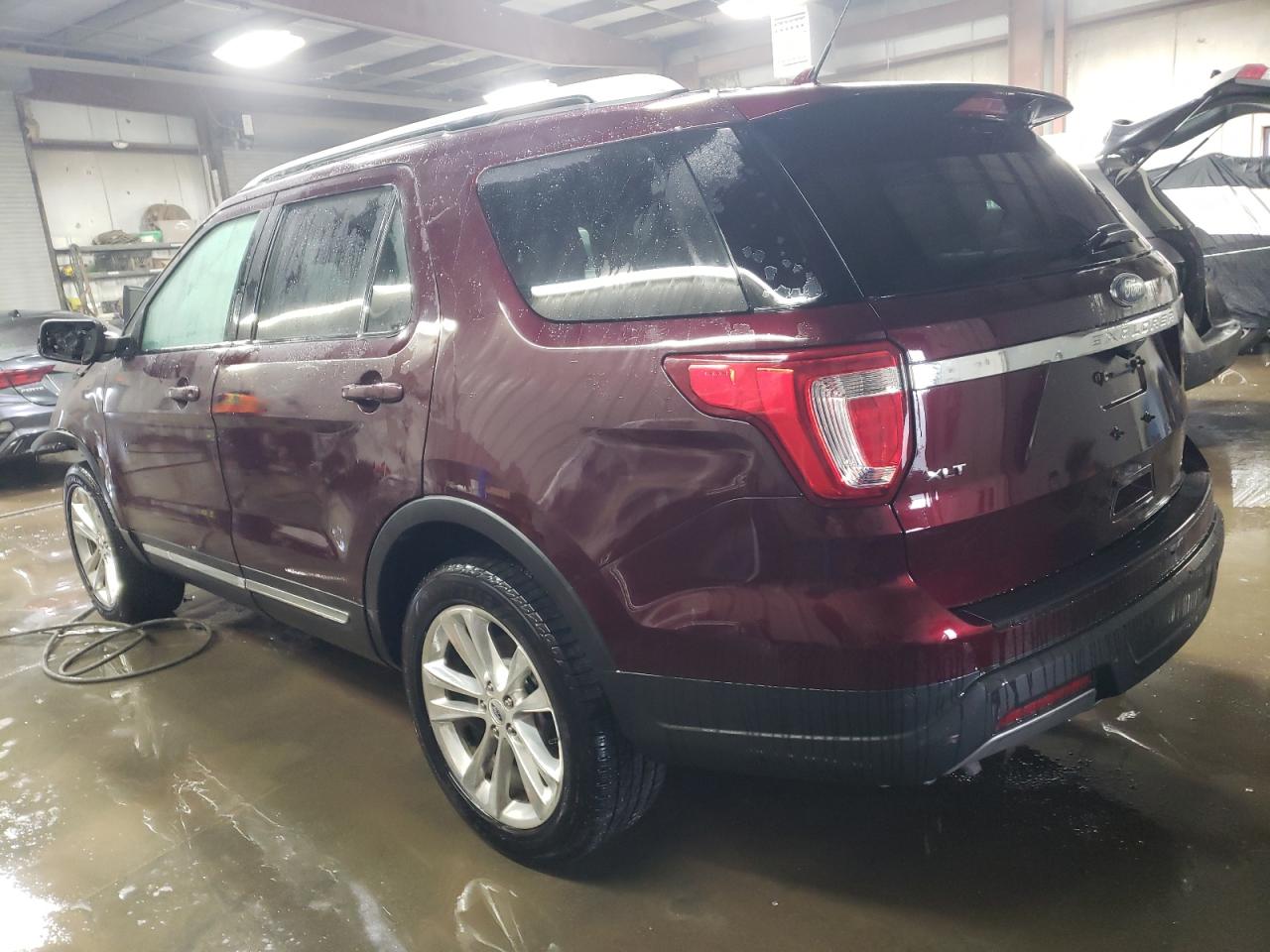 2019 Ford Explorer - Image 2