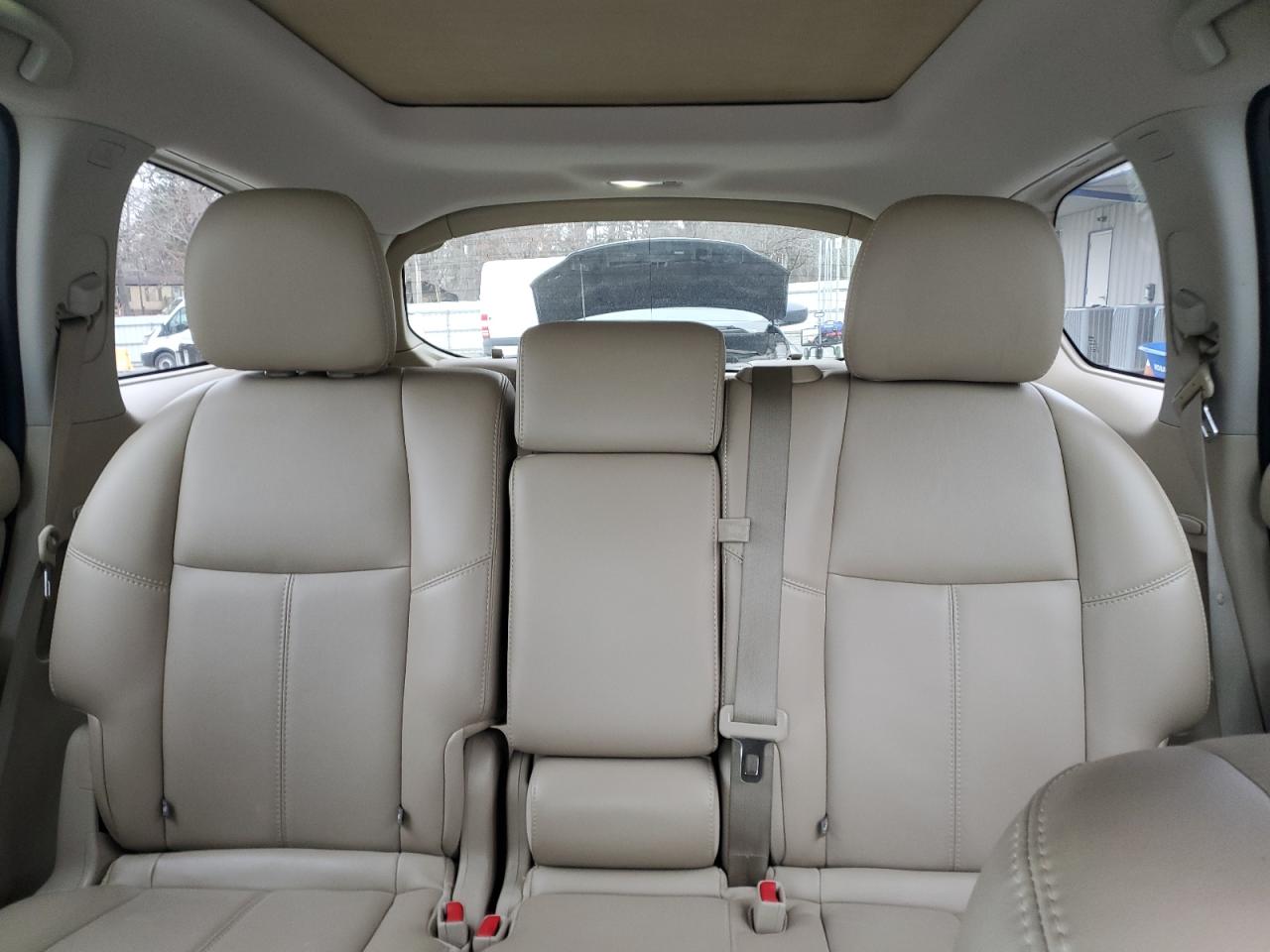 2014 Nissan Pathfinder - Image 10