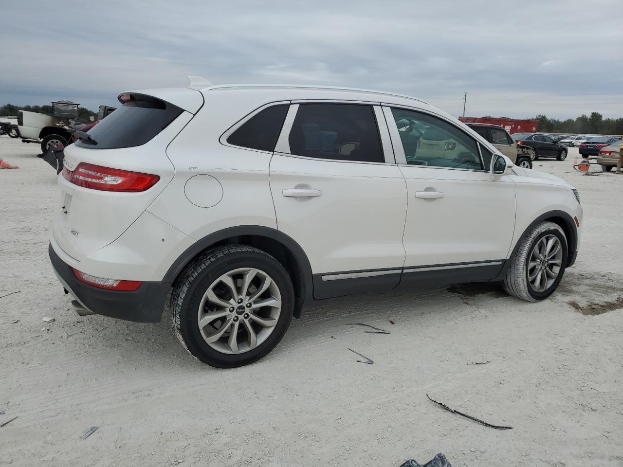 2017 Lincoln MKC - Image 3