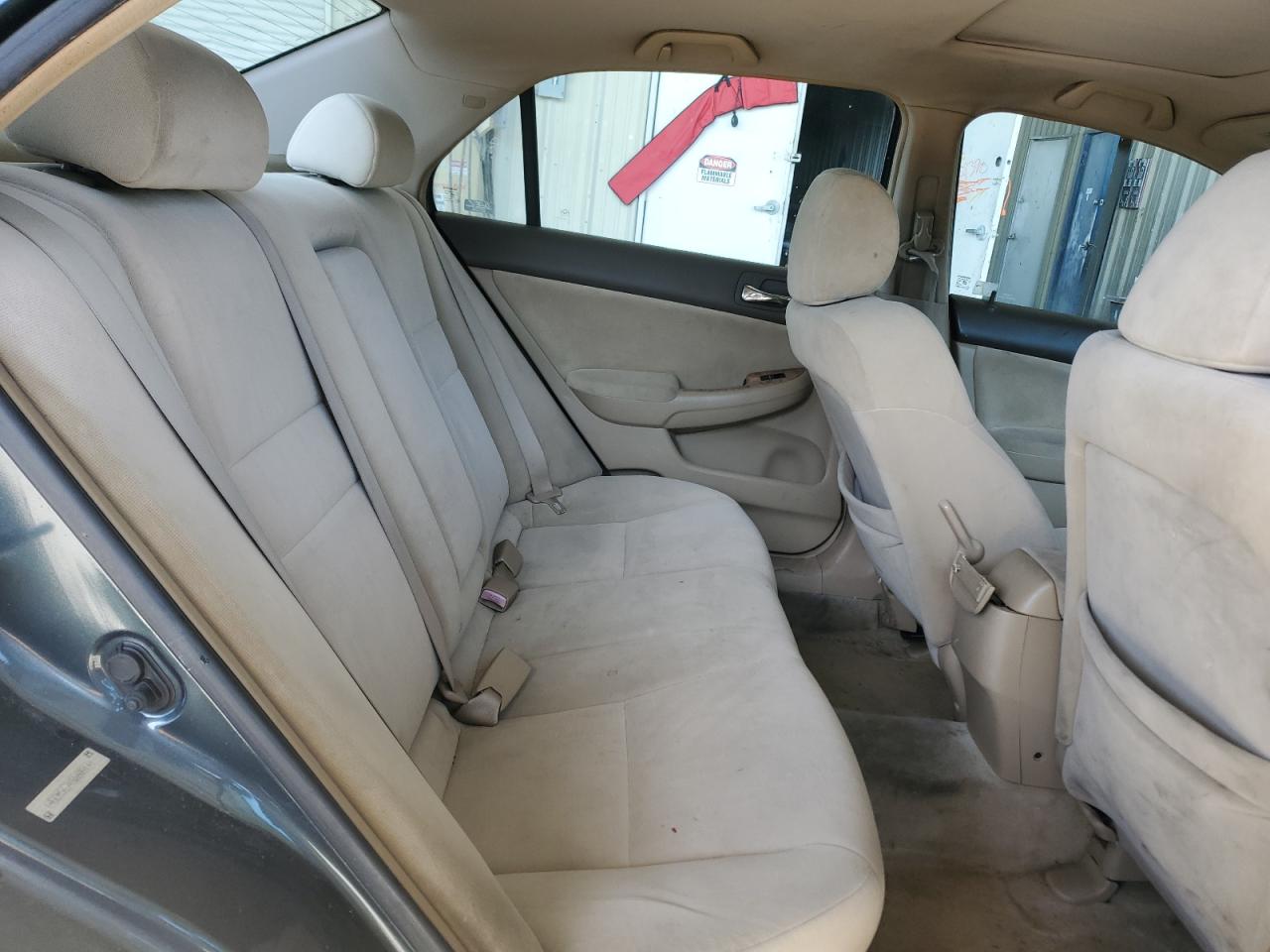 2005 Honda Accord - Image 10