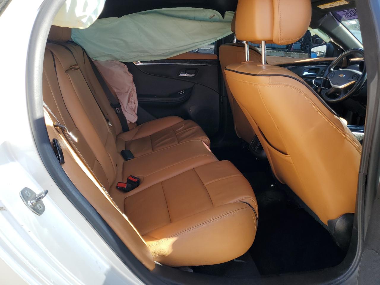 2014 Chevrolet Impala - Image 10