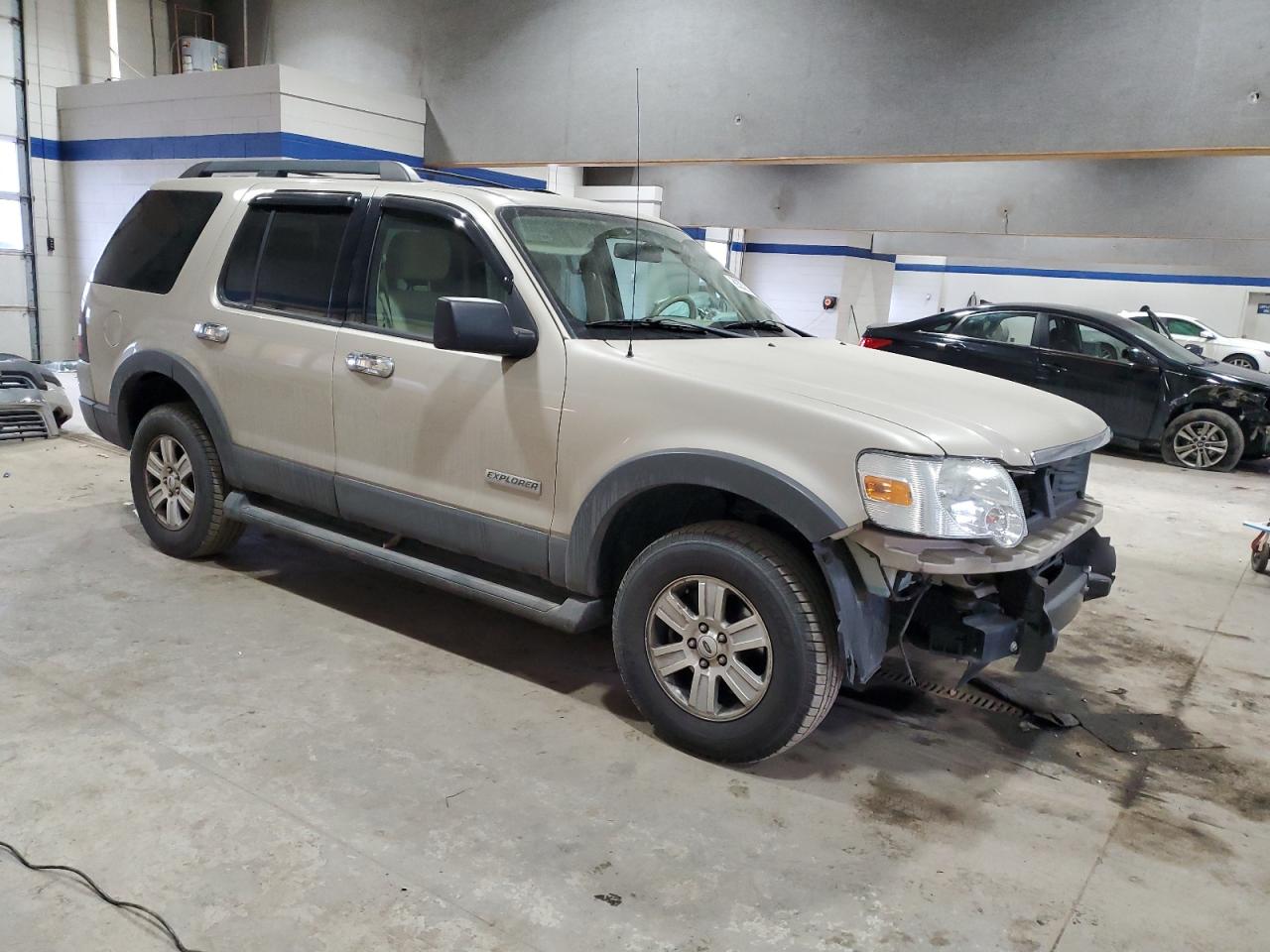 2006 Ford Explorer - Image 4