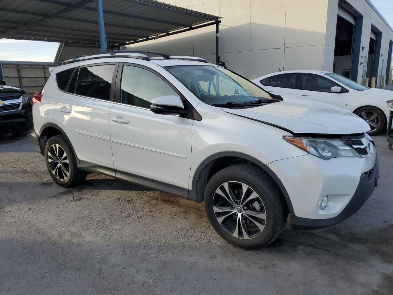 2015 Toyota RAV 4 - Image 4