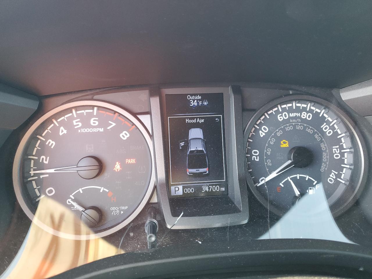 2019 Toyota Tacoma - Image 9