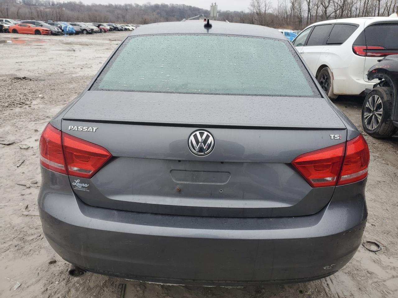 2014 Volkswagen Passat - Image 6