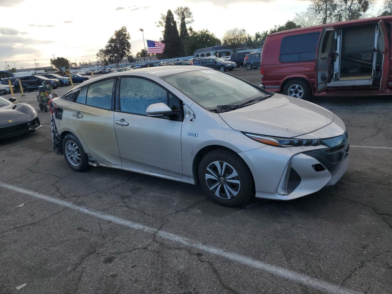 VIN JTDKARFP0K3108098 2019 TOYOTA PRIUS no.4