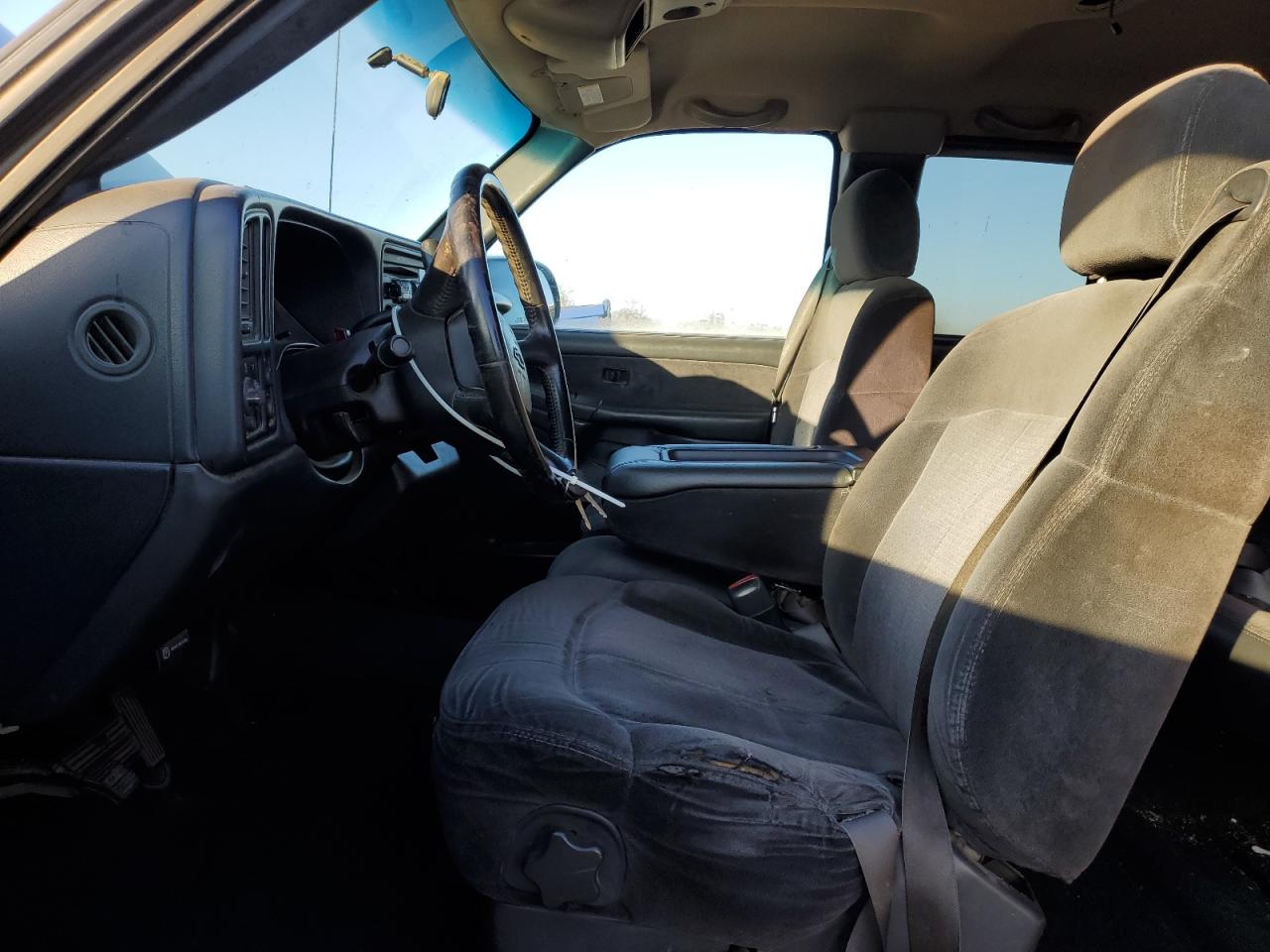 2000 Chevrolet Silverado - Image 7