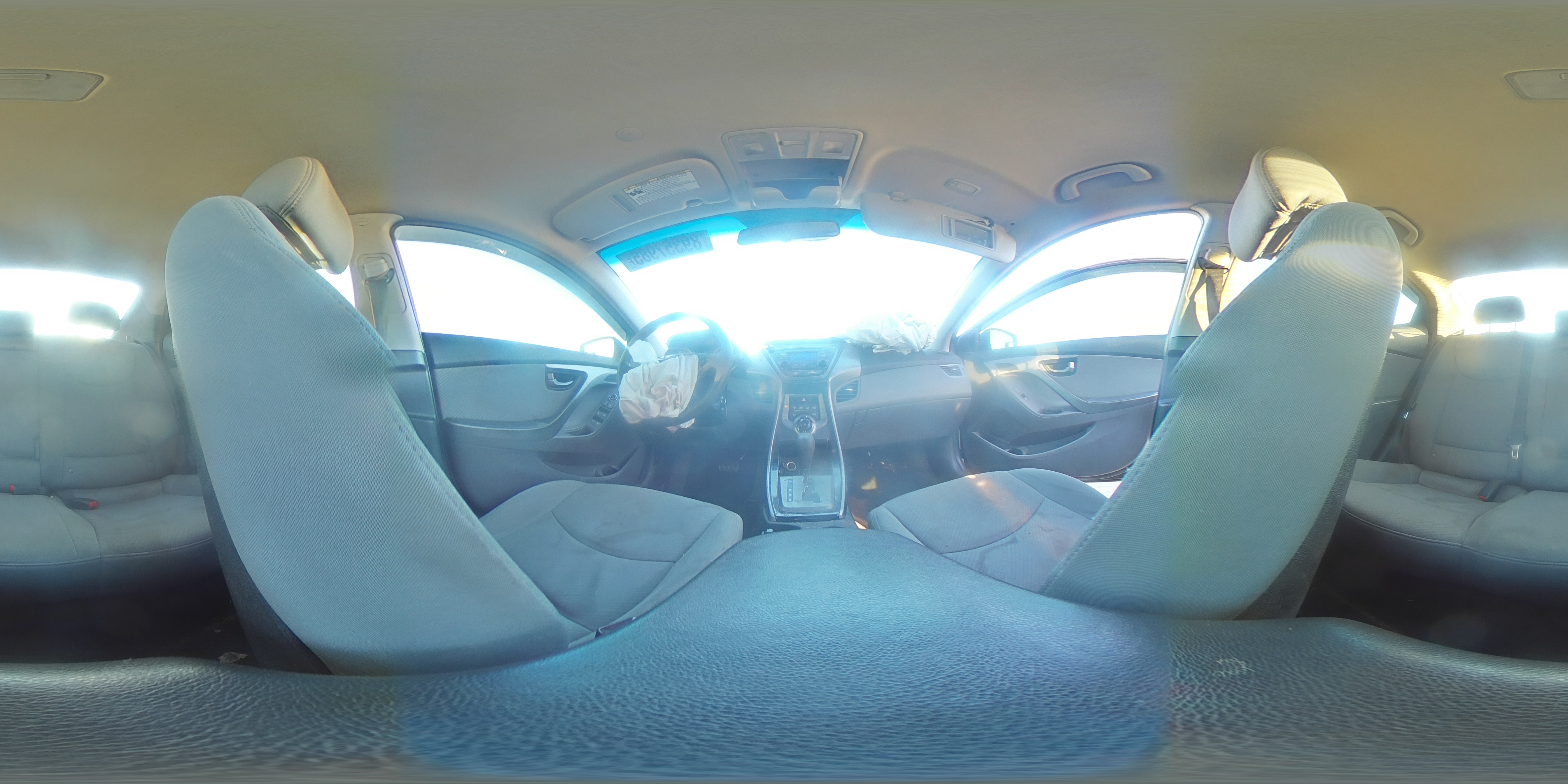 2013 Hyundai Elantra - Image 13