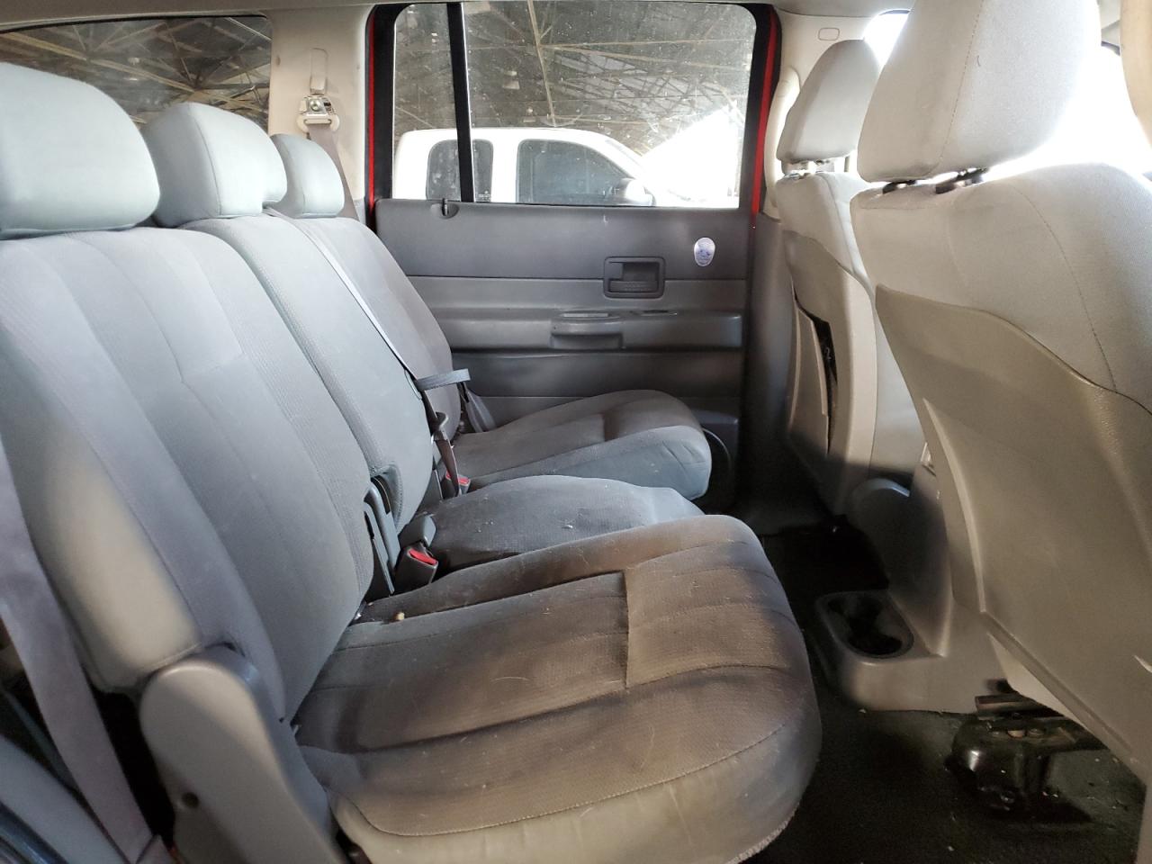 2005 Dodge Durango - Image 11