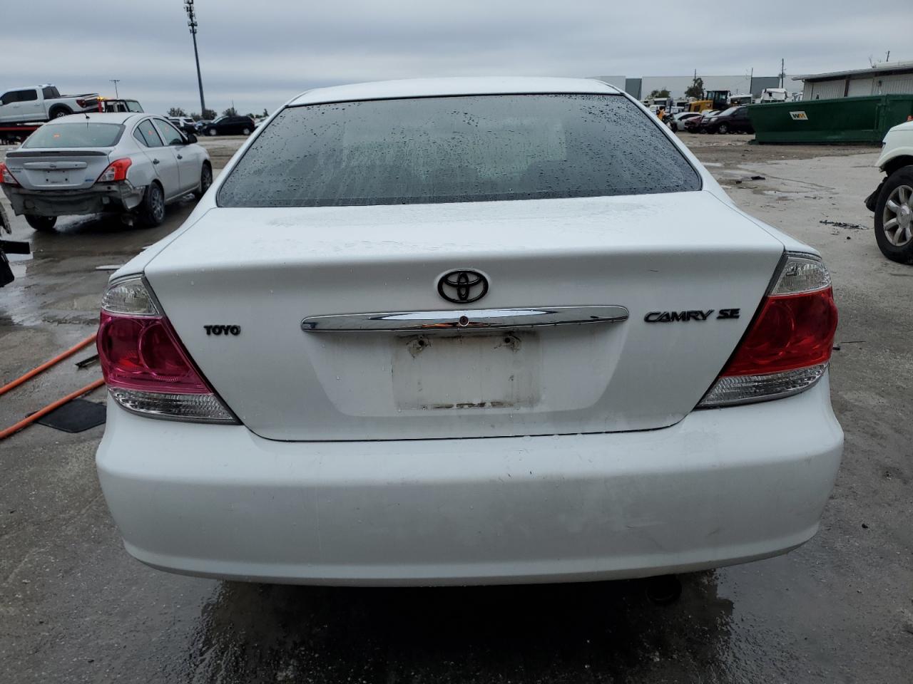 2005 Toyota Camry - Image 6