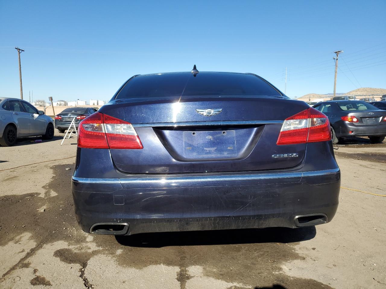 2013 Hyundai Genesis - Image 6
