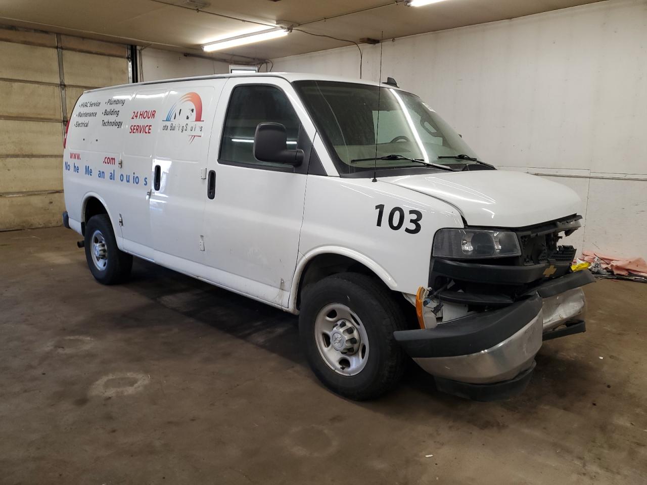 2018 Chevrolet Express - Image 4