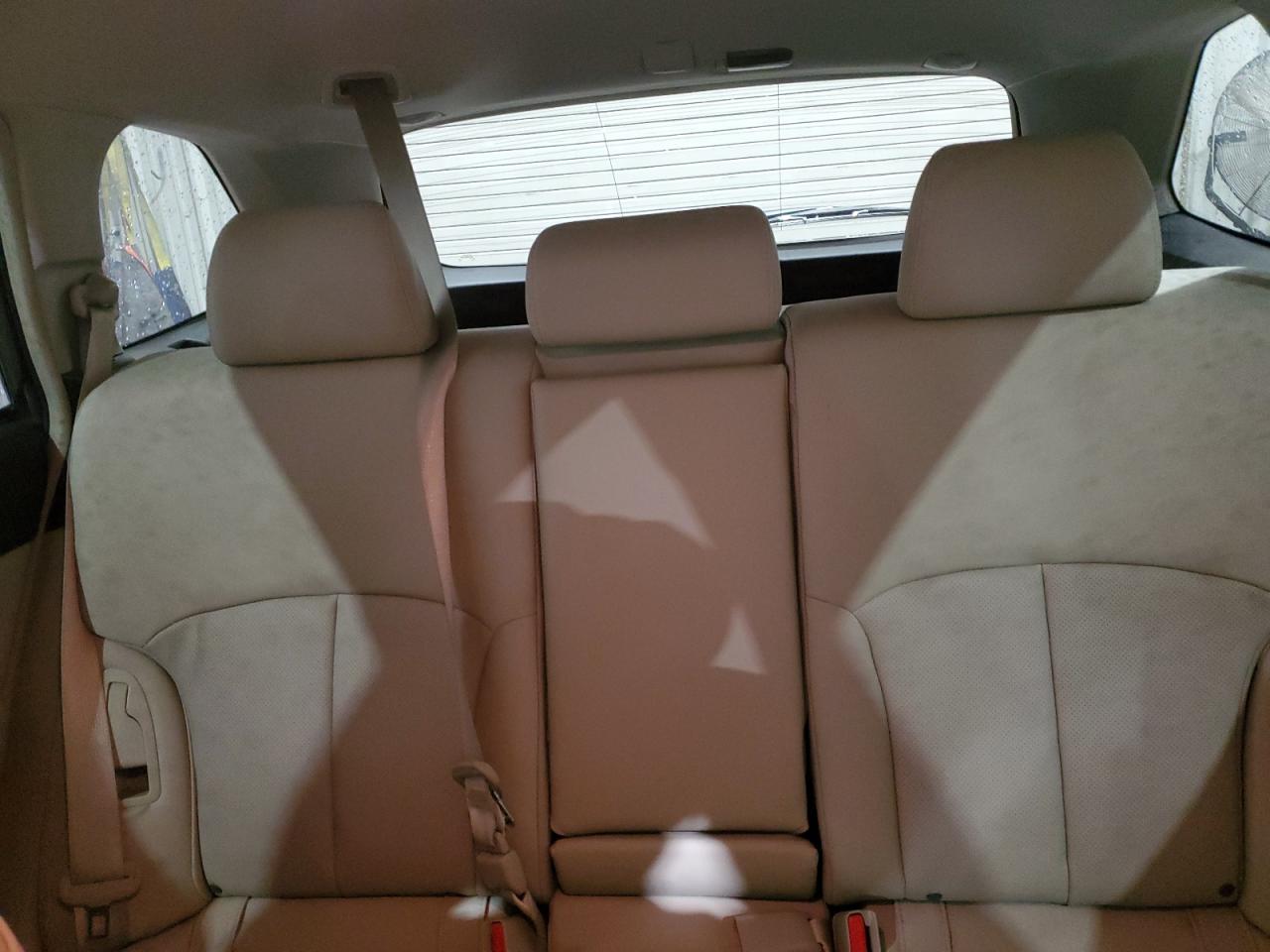 2013 Subaru Outback - Image 10