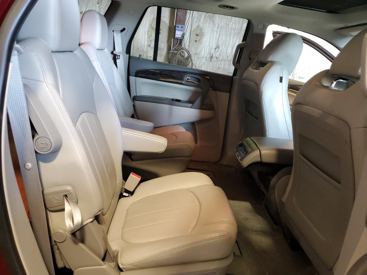 2017 Buick Enclave - Image 11