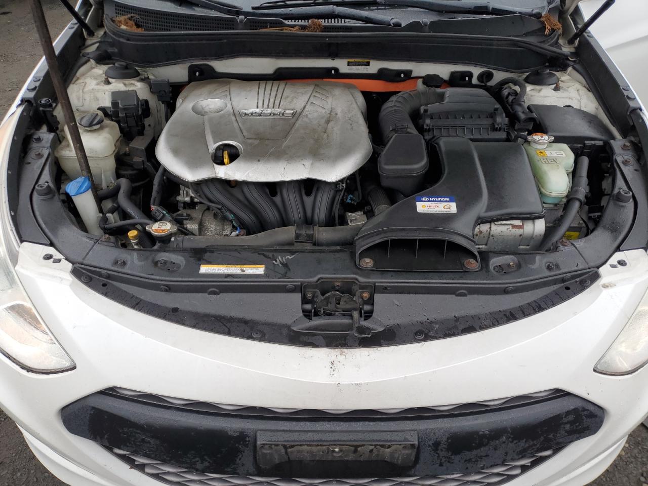 2012 Hyundai Sonata - Image 11