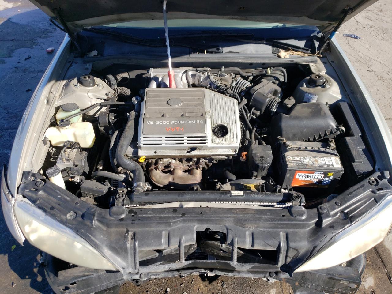 1999 Lexus ES - Image 11