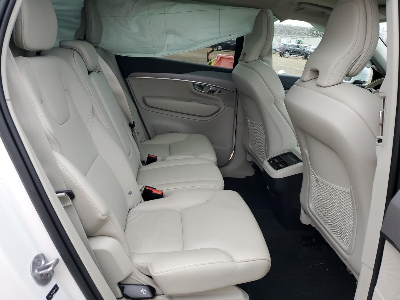 2023 Volvo XC90 - Image 11