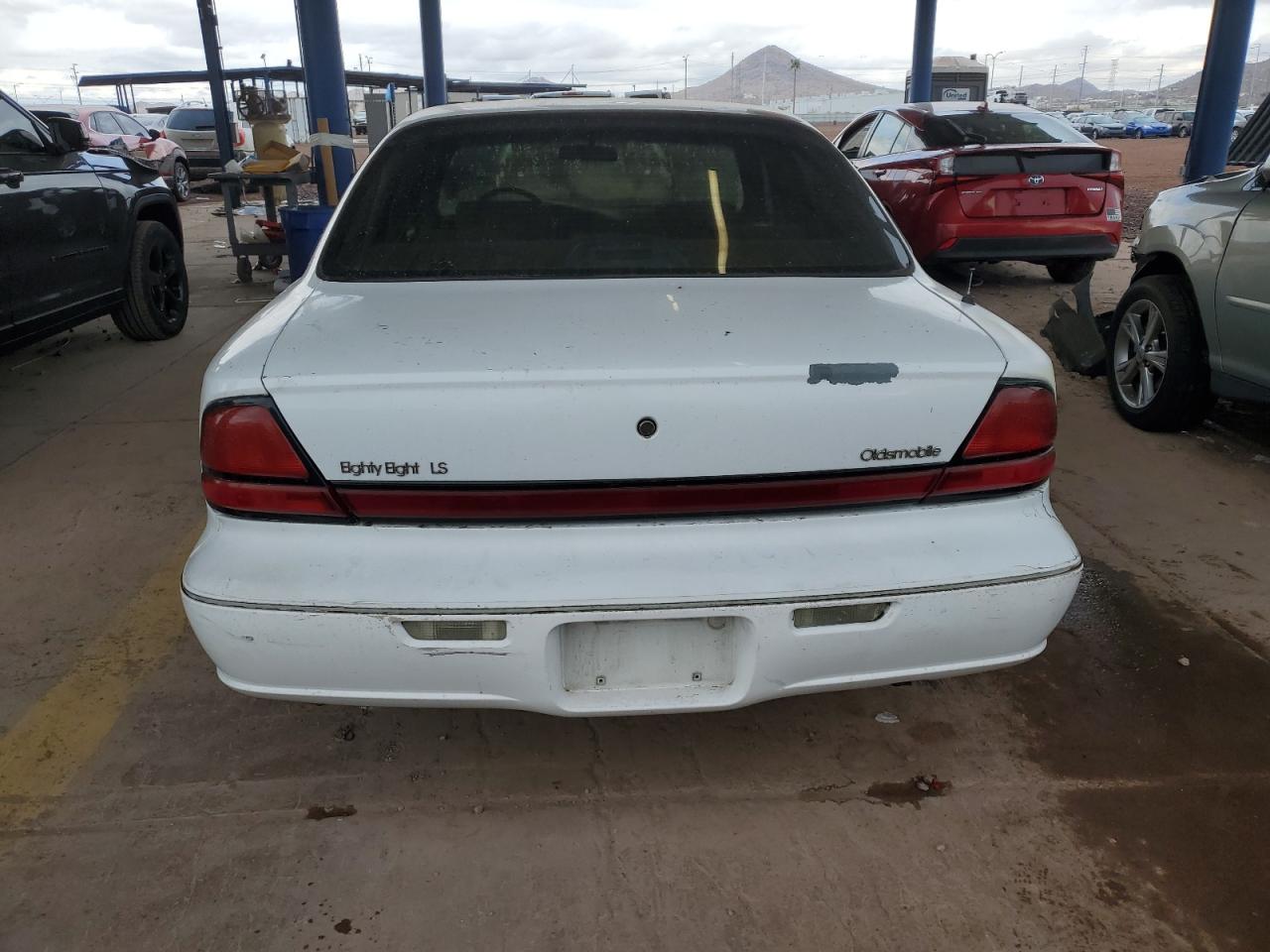 1999 Oldsmobile 88 - Image 6