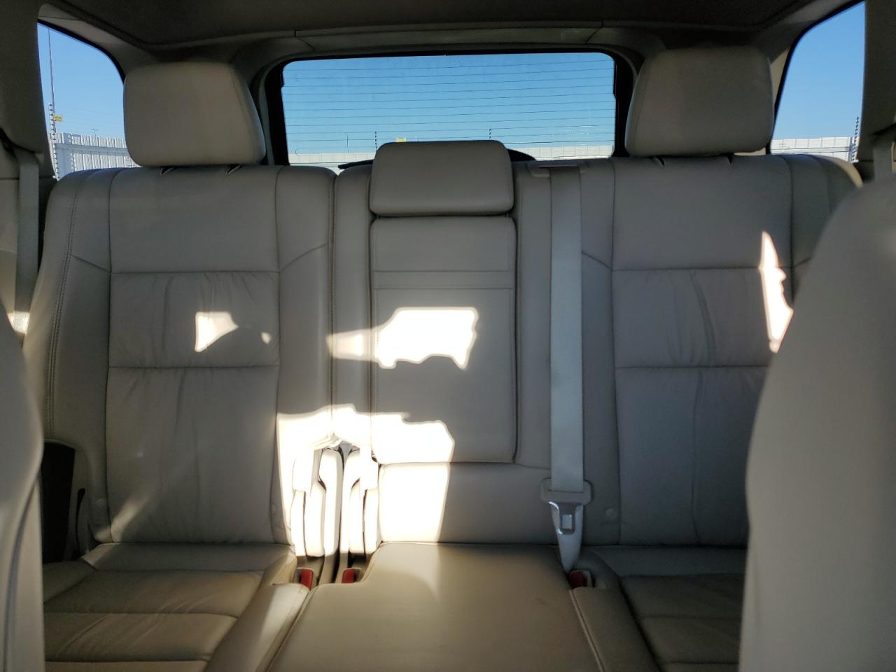 2011 Jeep Grand Cherokee - Image 10