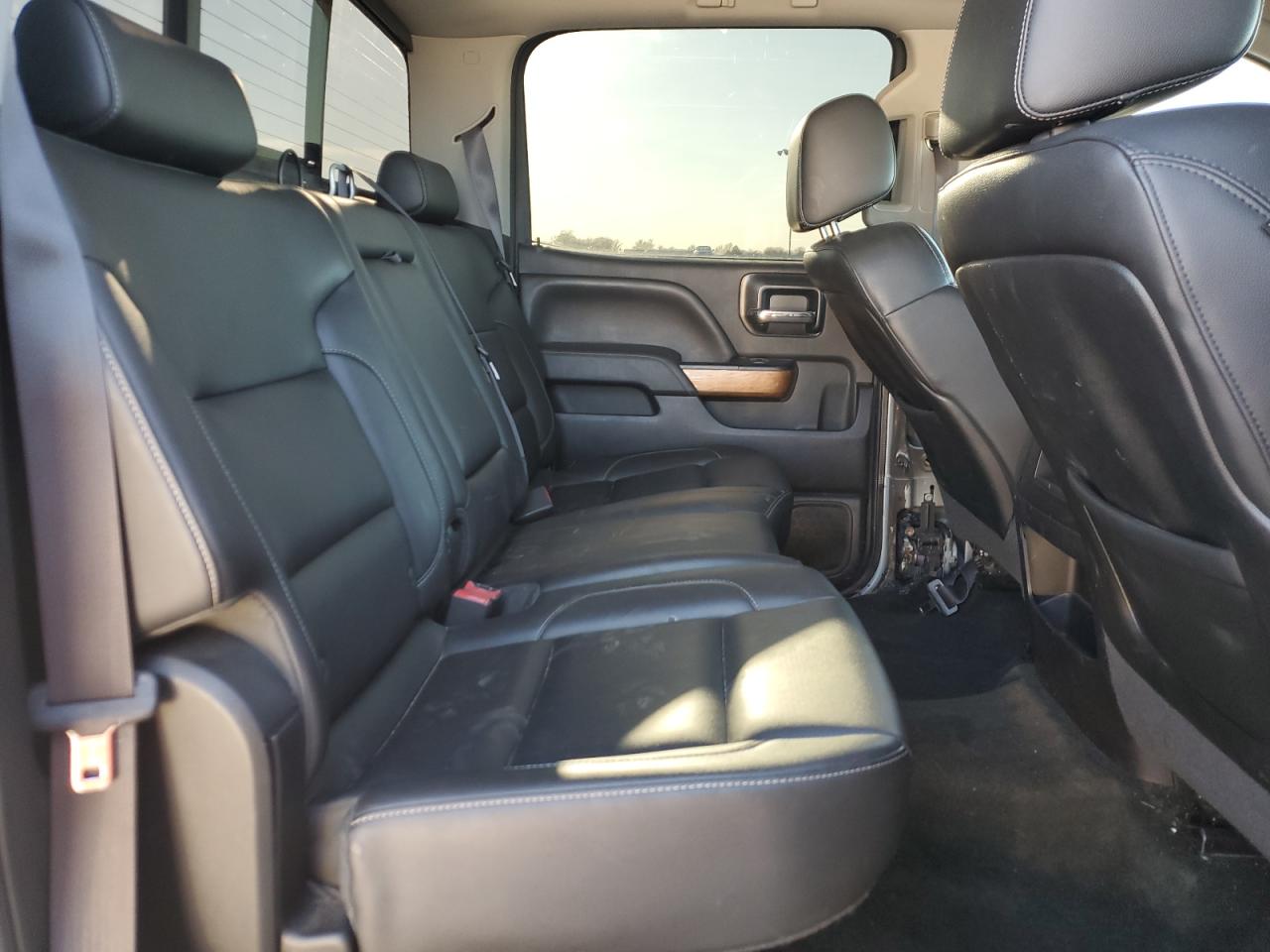 2014 Chevrolet Silverado - Image 10