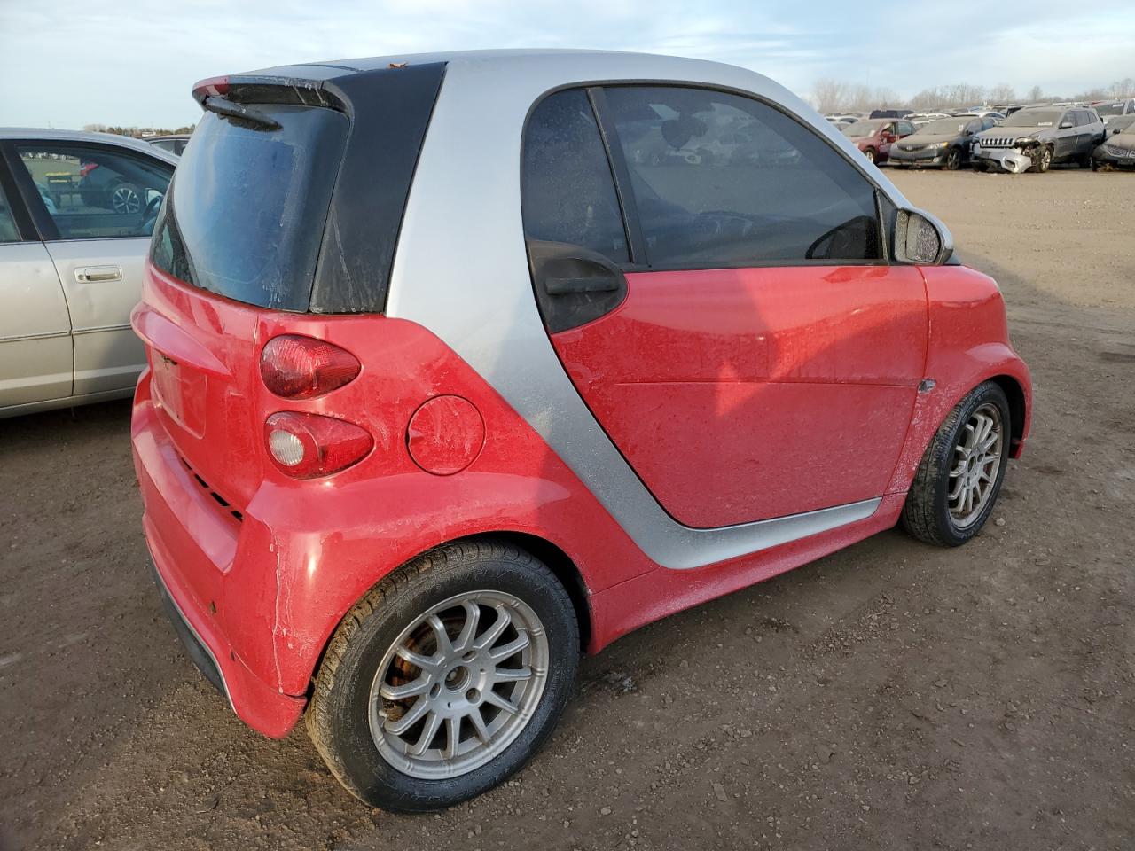 VIN WMEEJ3BAXDK688675 2013 SMART FORTWO no.3