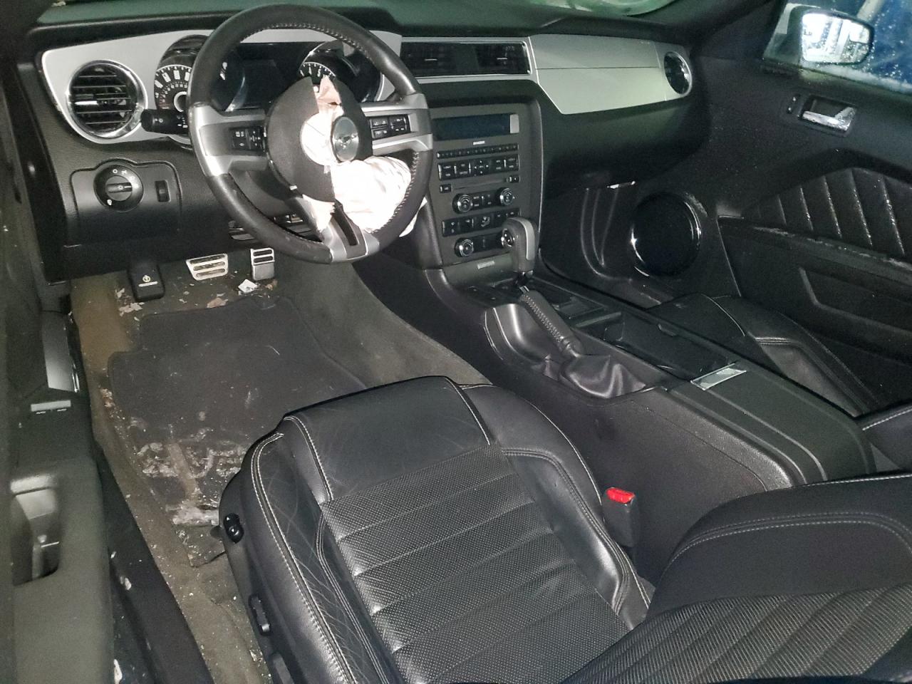 2014 Ford Mustang - Image 8