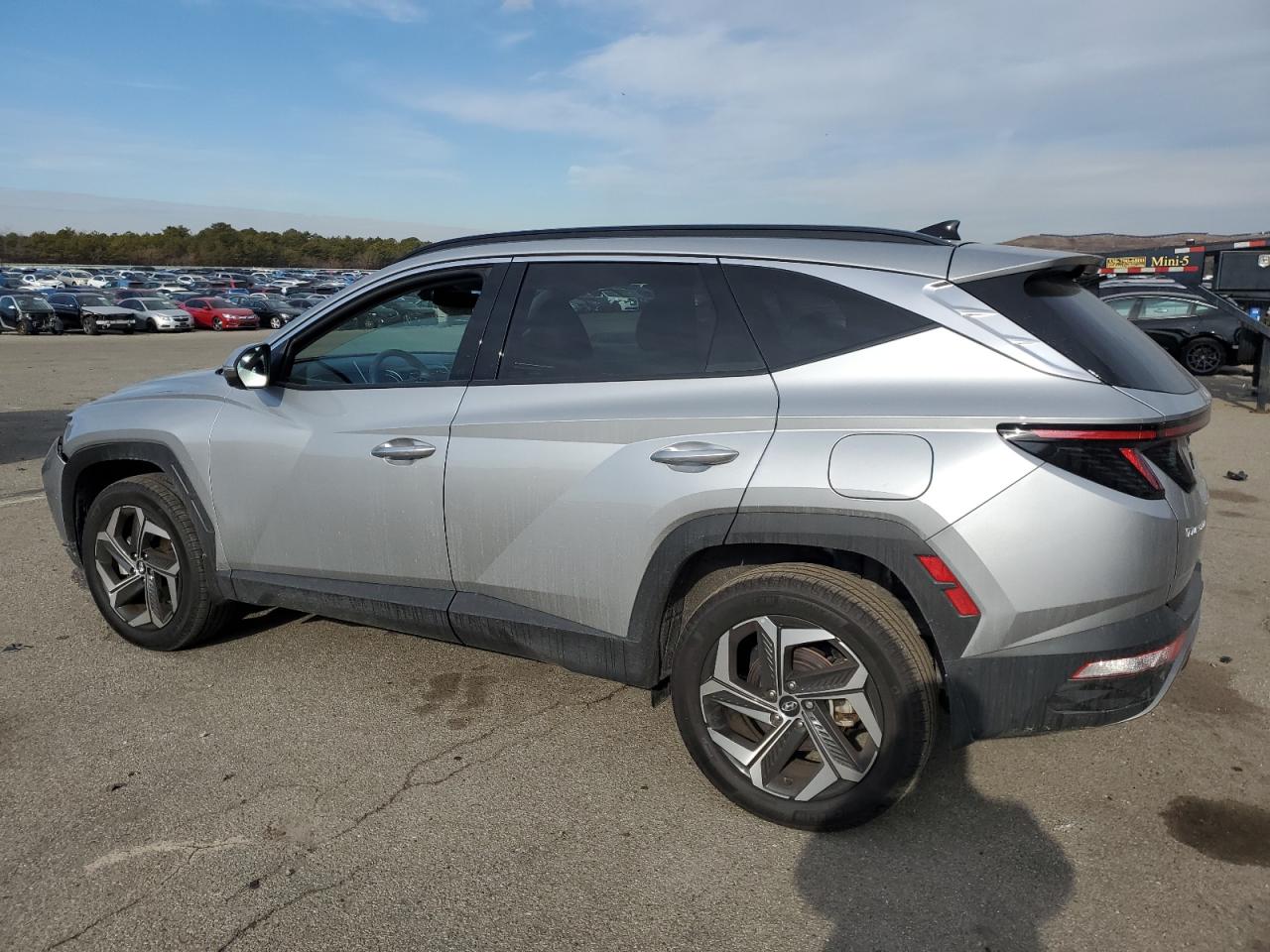2023 Hyundai Tucson - Image 2