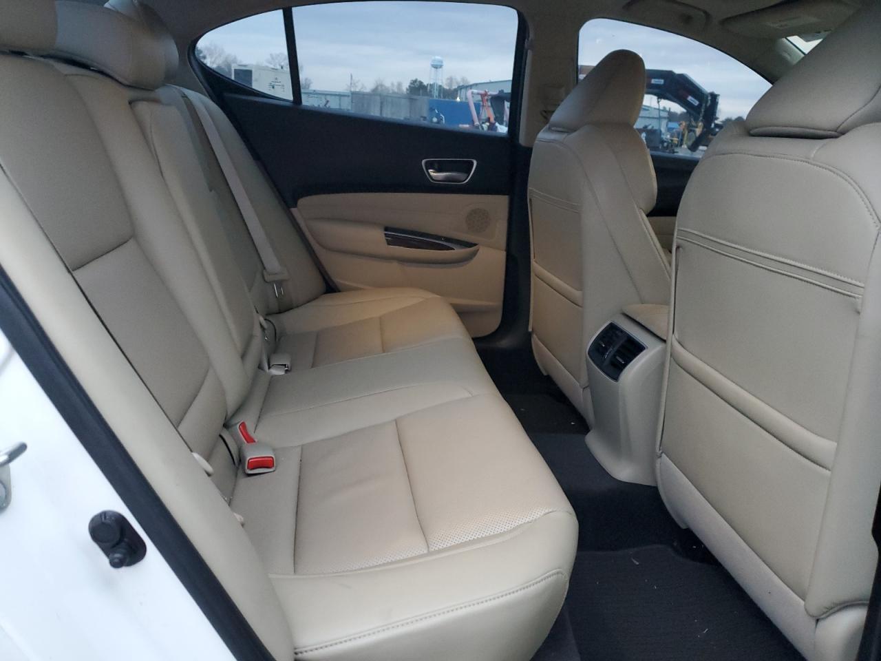 2018 Acura TLX - Image 10