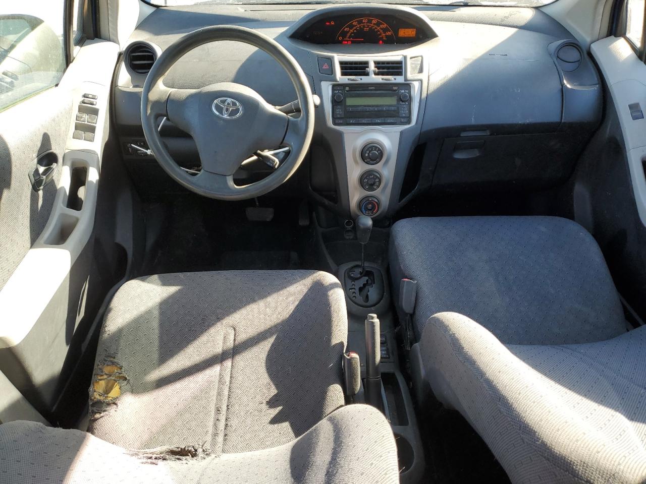 2009 Toyota Yaris - Image 10
