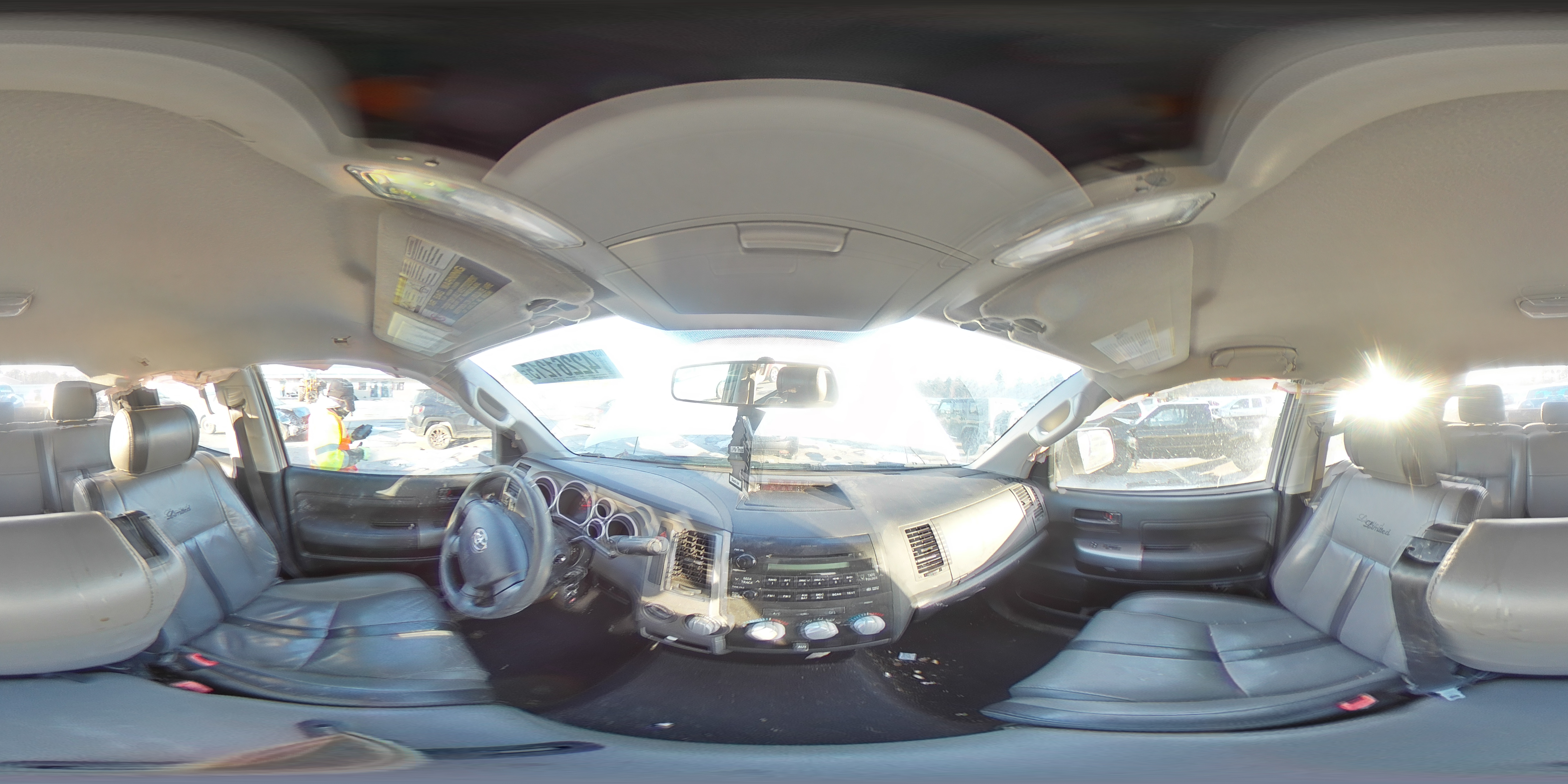 2012 Toyota Tundra - Image 12