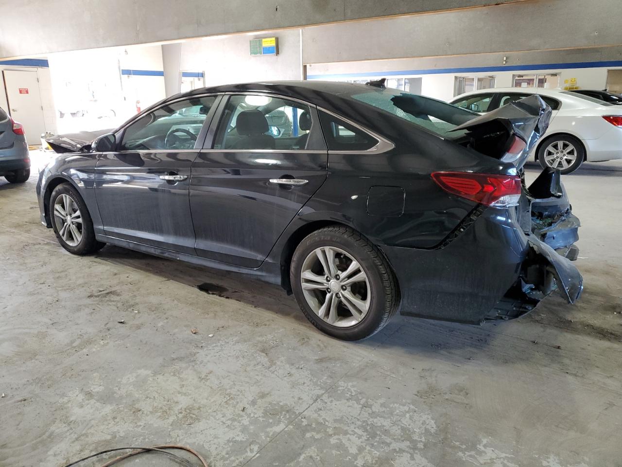 2018 Hyundai Sonata - Image 2