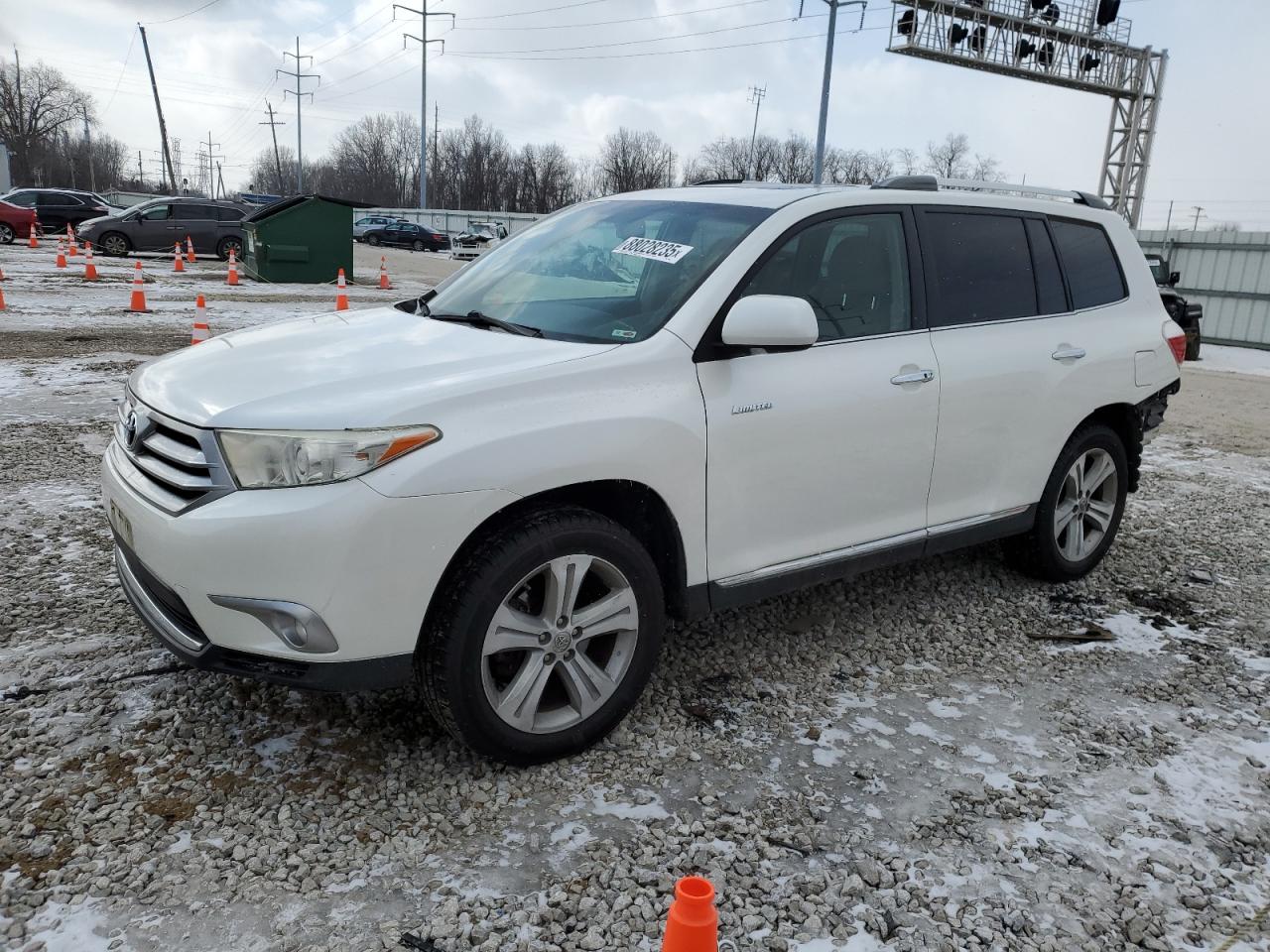 2013 Toyota Highlander - Image 1
