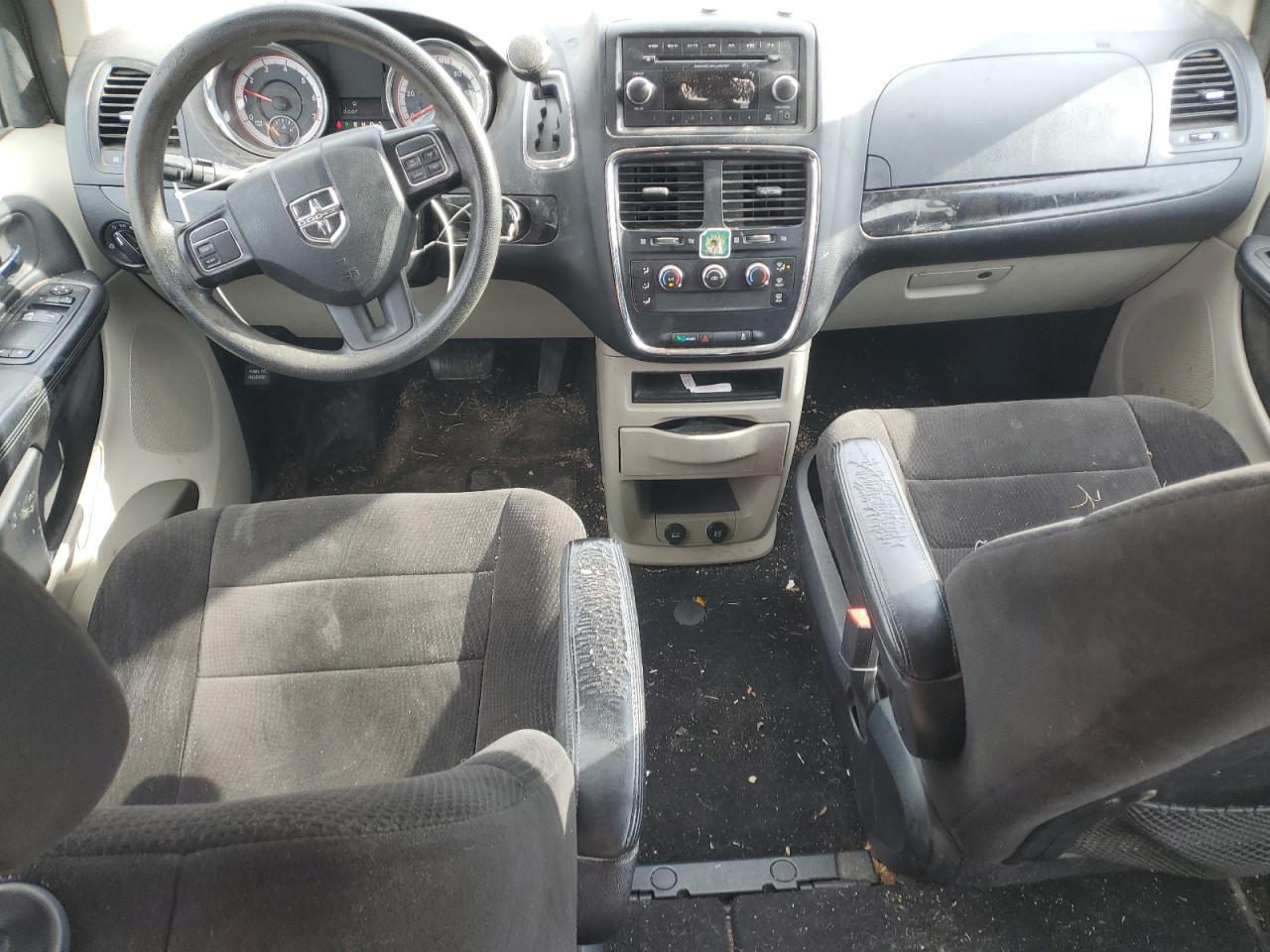 2013 Dodge Caravan - Image 8