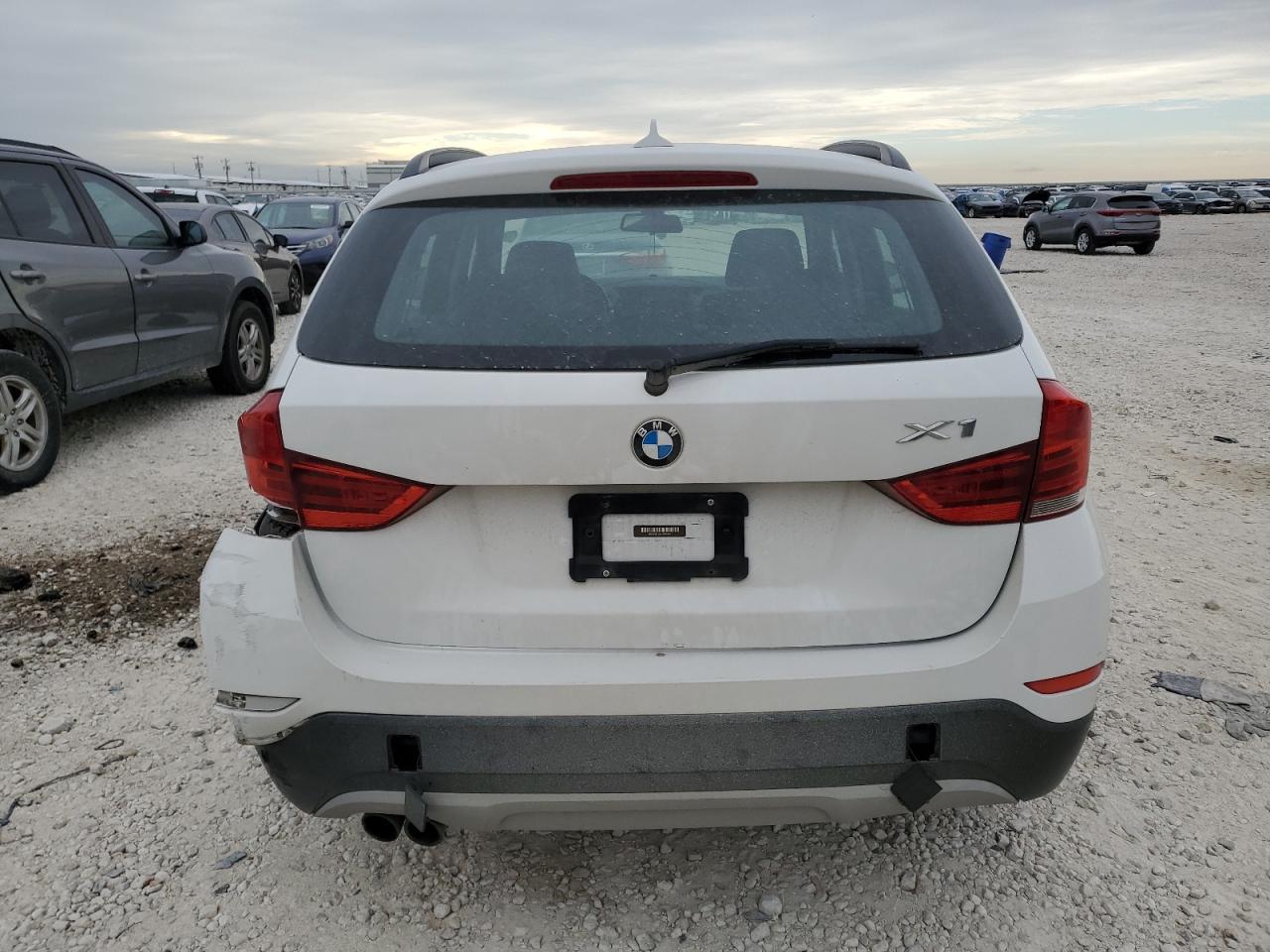 2015 BMW X1 - Image 6