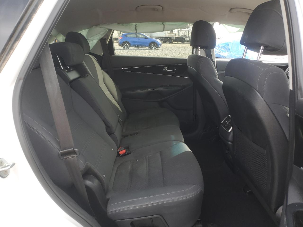 2017 Kia Sorento - Image 11