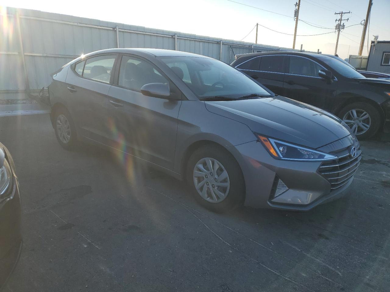 2020 Hyundai Elantra - Image 4