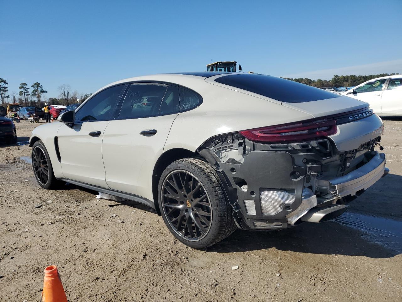2017 Porsche Panamera 2 VIN: WP0AA2A76HL100865 Lot: 89198285
