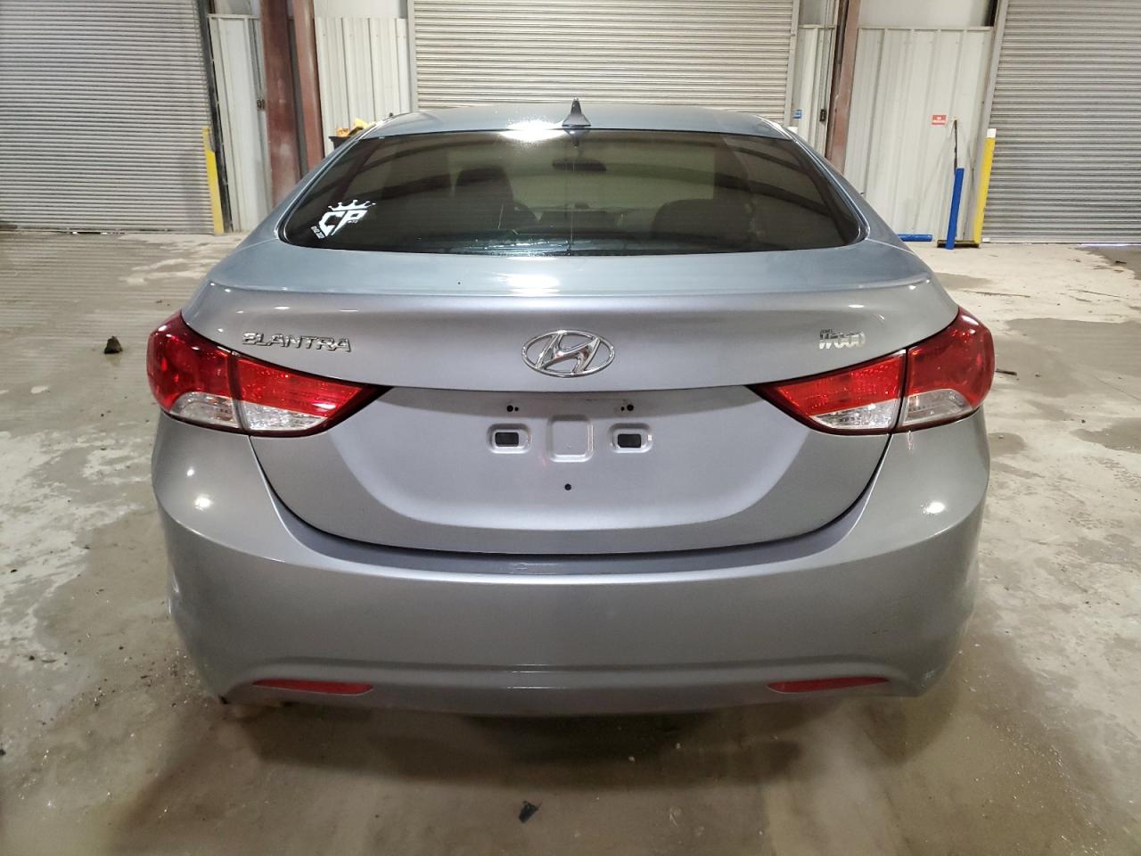 2013 Hyundai Elantra - Image 6